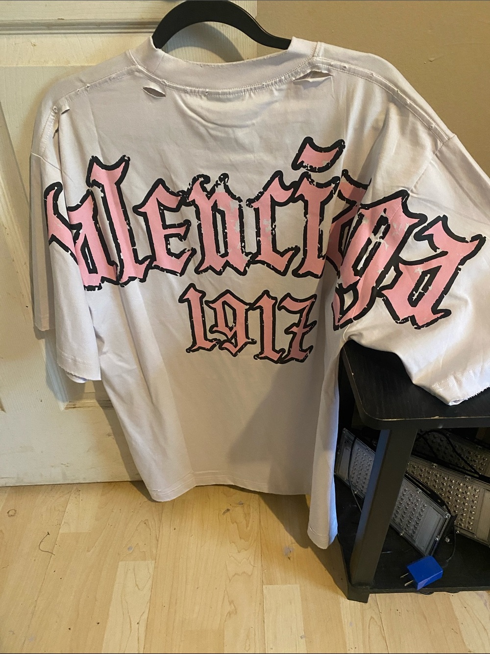 Unisex Balenciaga Shirt, Size M